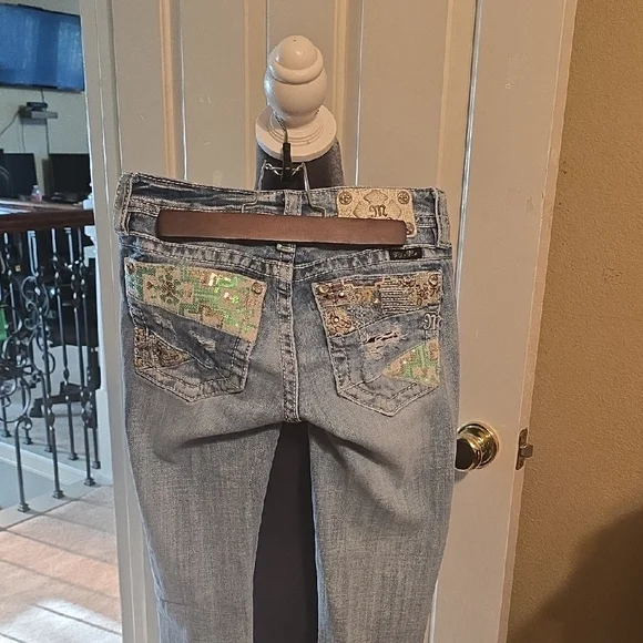 Distressed MISS ME SKINNY Blue Jeans - Picture 2 of 4